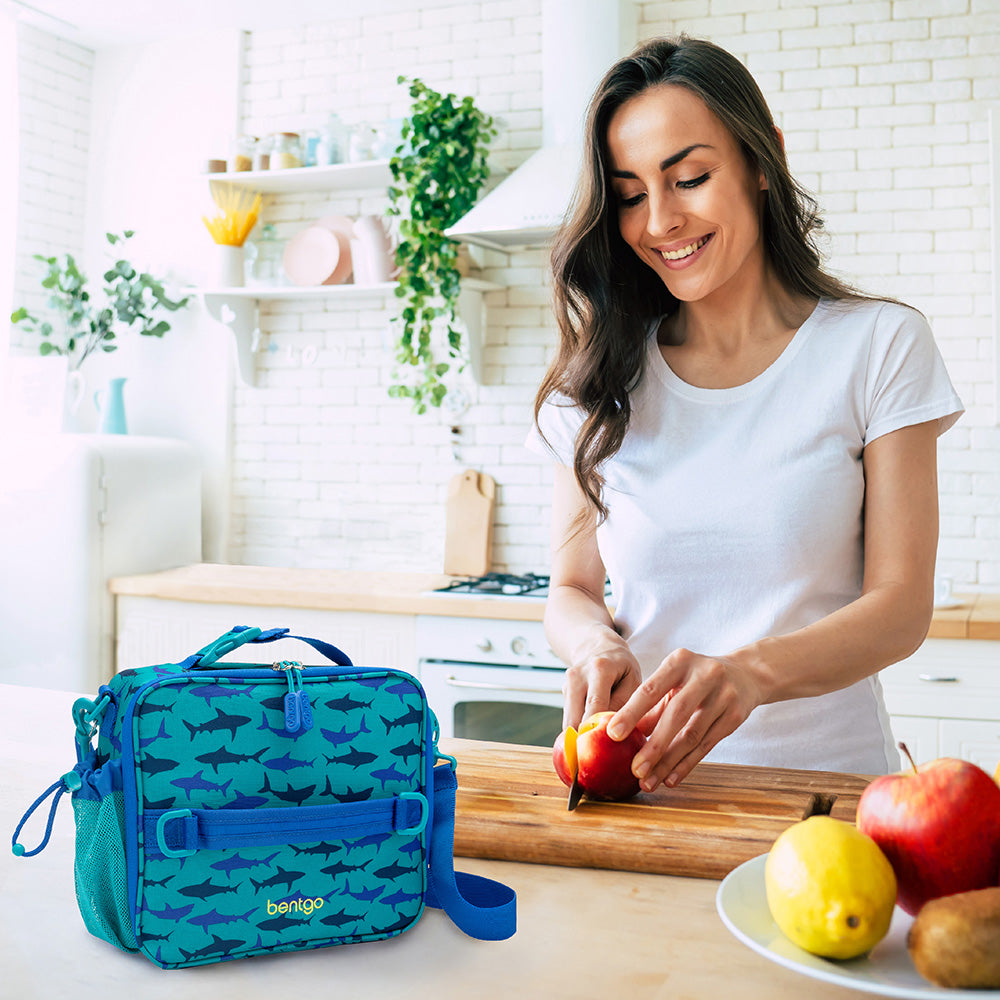 bentgo-kids-prints-lunch-box-and-lunch-bag-y2 BGPTBDL1-SHK-11.jpg